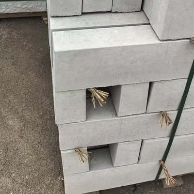 预制人行道路侧石 水泥空心砖 装饰镂空花砖水泥制品