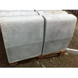 单排方孔混凝土路侧石,混凝土路侧石,浩盛水泥制品 查看