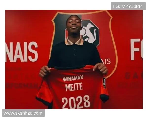 曼联球探现场考察雷恩中卫雅凯与前锋梅特引发转会关注