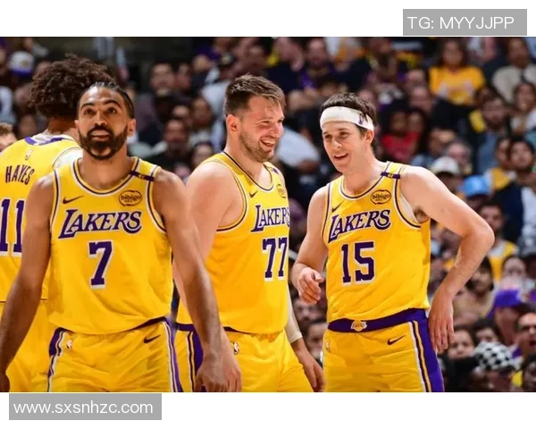 火箭大胜31分击败对手湖人跌至第三快船不敌灰熊遭遇失利